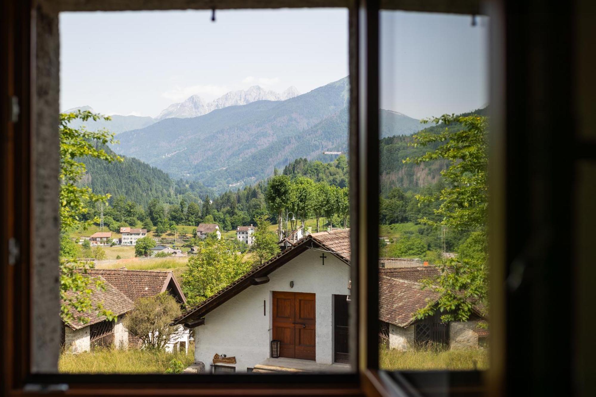Albergo Diffuso Comeglians エクステリア 写真